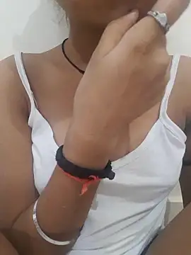 Snapshot of Kamini_rani chatting on June 2026 01:22:01 PM Kamini rani online show from June 2026 01:22:01 PM