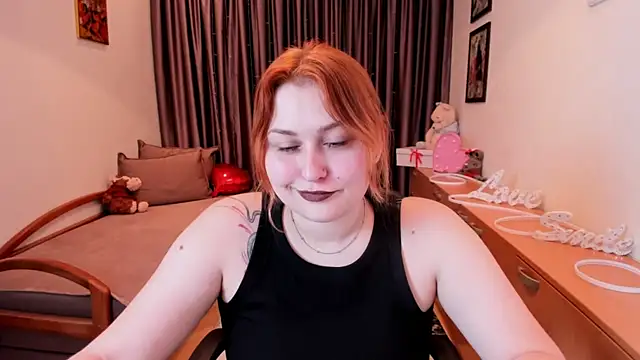 NoraLiin online show from May 2026 06:59:02 PM