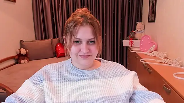 NoraLiin online show from May 2026 07:19:02 PM