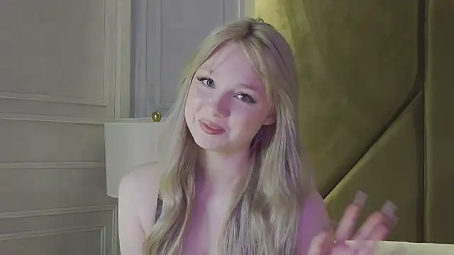 Snapshot of MayBerger chatting on April 2026 05:25:02 AM MayBerger online show from April 2026 05:25:02 AM