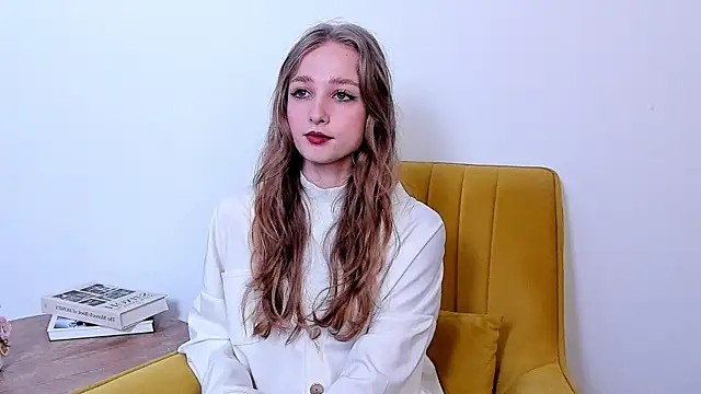 TreasaNeveu online show from April 2026 07:44:01 AM