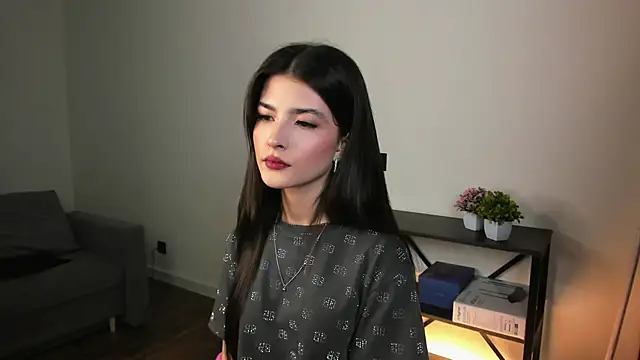 Amelia bru online show from April 2026 04:35:01 PM