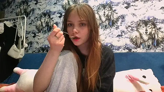 Princess Mira online show from May 2026 05:32:02 PM
