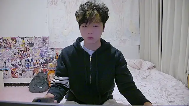 Cream-001 online show from April 2026 07:11:02 AM