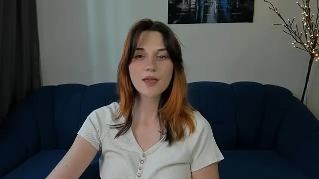 elani lune online show from June 2026 04:13:01 PM