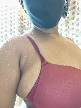 Loving Naughtycouple online show from May 2026 07:35:02 AM