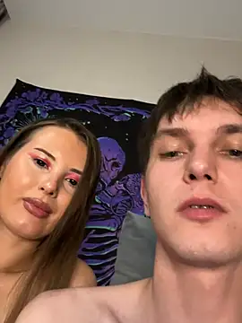 kittieSquad online show from June 2026 06:13:02 PM