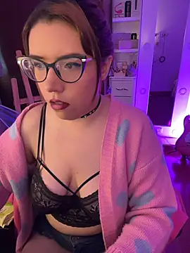 AliceMtz online show from May 2026 09:44:02 PM