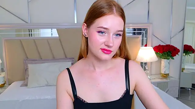 EmmiliRosse online show from May 2026 05:22:02 PM