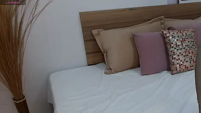 lazury 6 online show from April 2026 07:49:01 PM