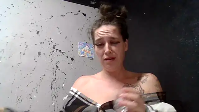 yourfavgirlduh online show from June 2026 06:57:01 AM