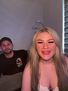 SexyCouple1910 online show from April 2026 05:19:01 PM