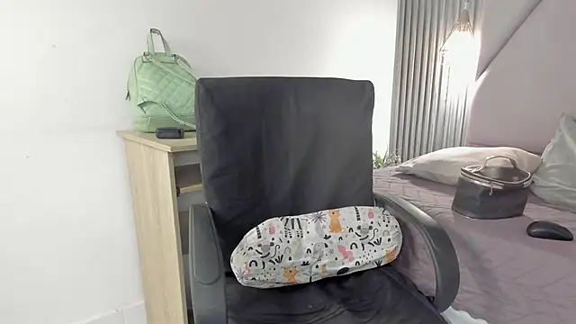 lolabunnysc online show from May 2026 01:52:02 PM