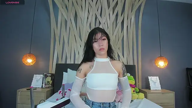 Snapshot of Maddison_Foxxx chatting on May 2026 01:04:01 PM Maddison Foxxx online show from May 2026 01:04:01 PM