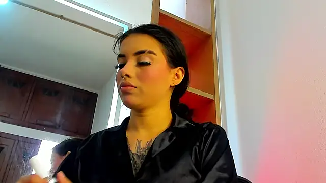 isabella hv online show from May 2026 06:25:01 PM