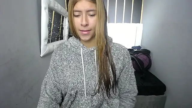 Snapshot of nancy_blonde chatting on June 2026 01:12:02 PM nancy blonde online show from June 2026 01:12:02 PM
