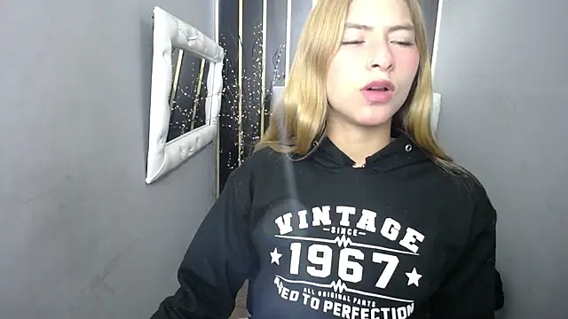 nancy blonde online show from June 2026 12:27:01 PM