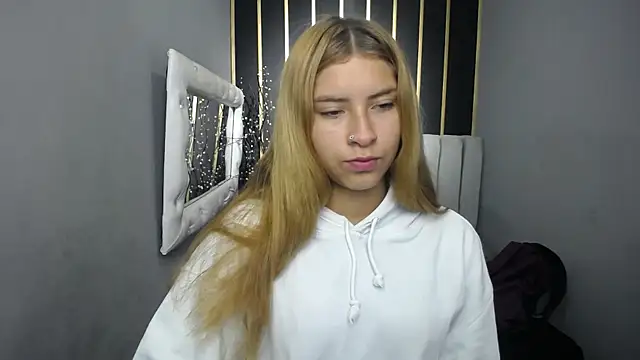 nancy blonde online show from May 2026 12:08:01 PM