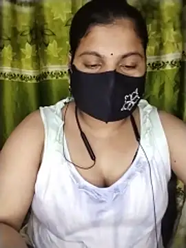 Snapshot of Sila_Vabi9 chatting on May 2026 08:09:01 PM Sila Vabi9 online show from May 2026 08:09:01 PM
