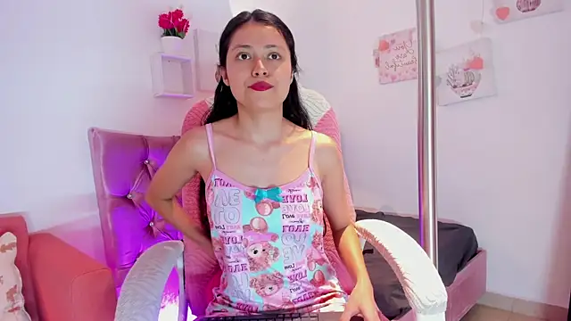 Andrea Robles online show from April 2026 05:48:02 PM