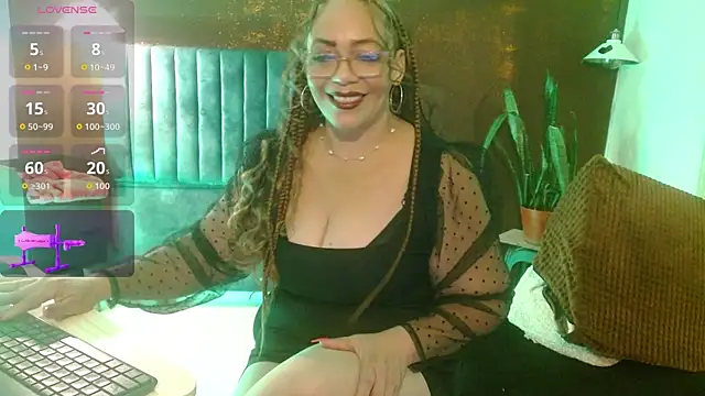 Snapshot of Sweet-Mommy-Milf chatting on April 2026 08:20:01 PM Sweet-Mommy-Milf online show from April 2026 08:20:01 PM