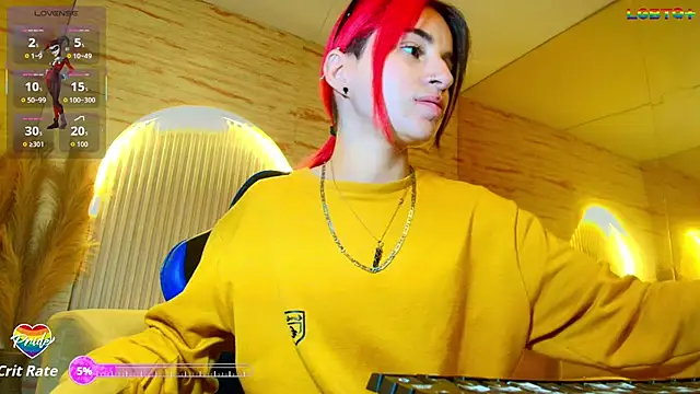 Snapshot of Moon_Red_r chatting on June 2026 01:05:01 PM Moon Red r online show from June 2026 01:05:01 PM