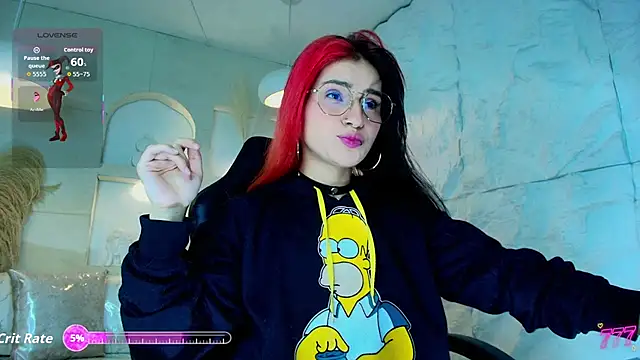 Snapshot of Moon_Red_r chatting on April 2026 07:45:01 PM Moon Red r online show from April 2026 07:45:01 PM