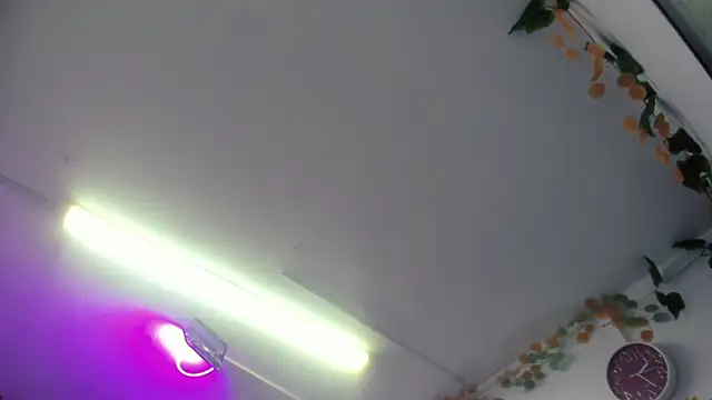 Snapshot of LilaVelvet chatting on May 2026 07:11:02 PM LilaVelvet online show from May 2026 07:11:02 PM