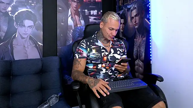 Snapshot of damian_becker chatting on July 2026 10:21:01 PM damian becker online show from July 2026 10:21:01 PM