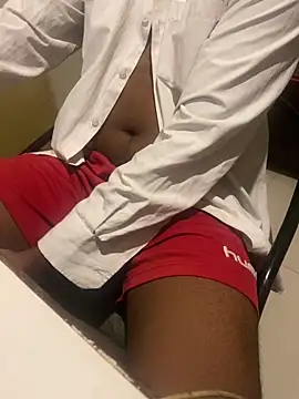 loveradar online show from April 2026 09:50:01 PM