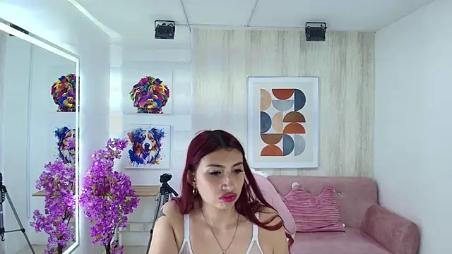 Sofi monroeee online show from May 2026 06:33:02 PM