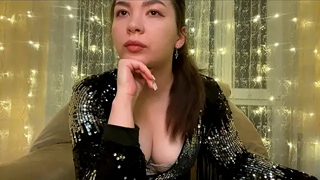 MistiPitzen online show from May 2026 10:07:01 PM