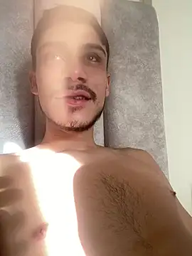 Axel DavisS online show from June 2026 10:04:01 PM