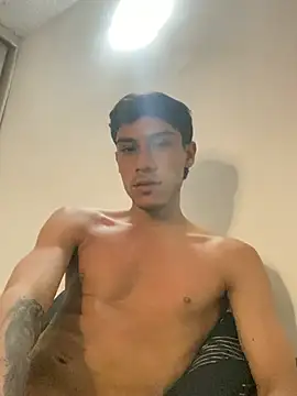 Snapshot of Axel_DavisS chatting on May 2026 05:43:01 PM Axel DavisS online show from May 2026 05:43:01 PM
