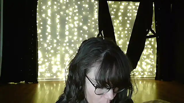 BaileyMFox online show from April 2026 11:50:02 PM