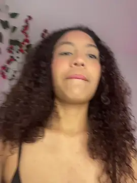 Daphnne Curly online show from May 2026 03:38:02 AM