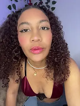 Daphnne Curly online show from May 2026 04:10:02 AM