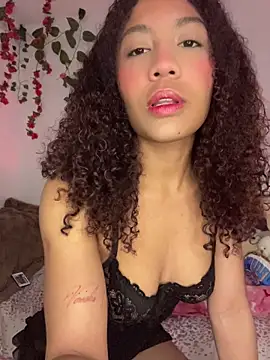 Daphnne Curly online show from May 2026 04:08:01 AM