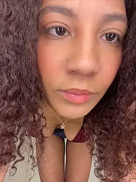Daphnne Curly online show from July 2026 10:21:02 PM