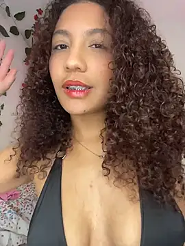 Daphnne Curly online show from June 2026 01:33:02 AM