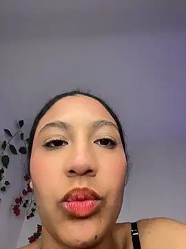 Daphnne Curly online show from July 2026 12:41:01 AM