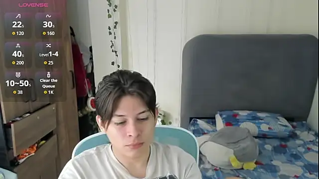 Snapshot of Felixzyn chatting on April 2026 07:09:02 PM Felixzyn online show from April 2026 07:09:02 PM