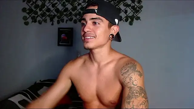 Kizameee  online show from April 2026 11:49:02 PM