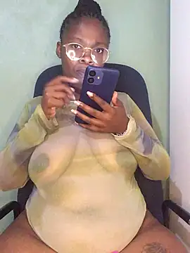 TheEmpressLushXO online show from April 2026 05:48:02 PM