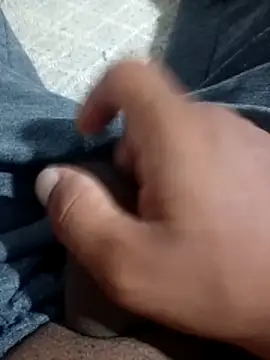 keerth52 online show from April 2026 05:37:02 PM