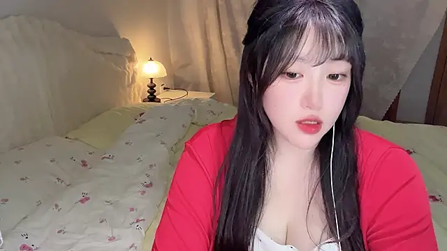 SweetButWildbaby online show from May 2026 03:48:02 PM