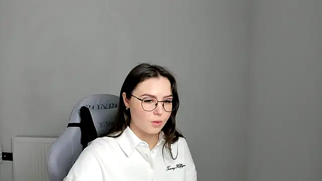 Regina cute  online show from April 2026 07:37:02 AM