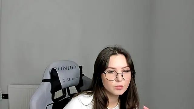 Regina cute  online show from May 2026 06:31:02 AM
