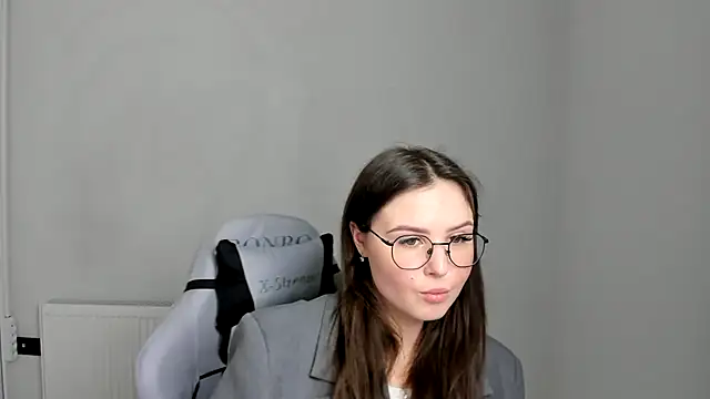 Regina cute  online show from May 2026 10:51:02 AM