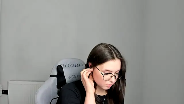 Regina cute  online show from May 2026 12:14:01 PM